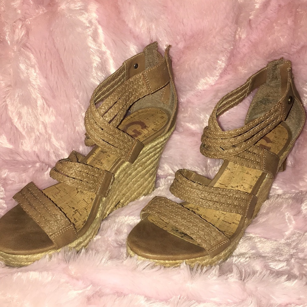 GUESS wedges !!!